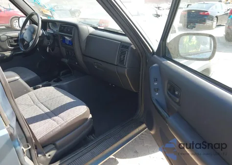 1999 Jeep Cherokee Classic/Sport from USA, damaged, VIN 1J4FF68S4XL574671